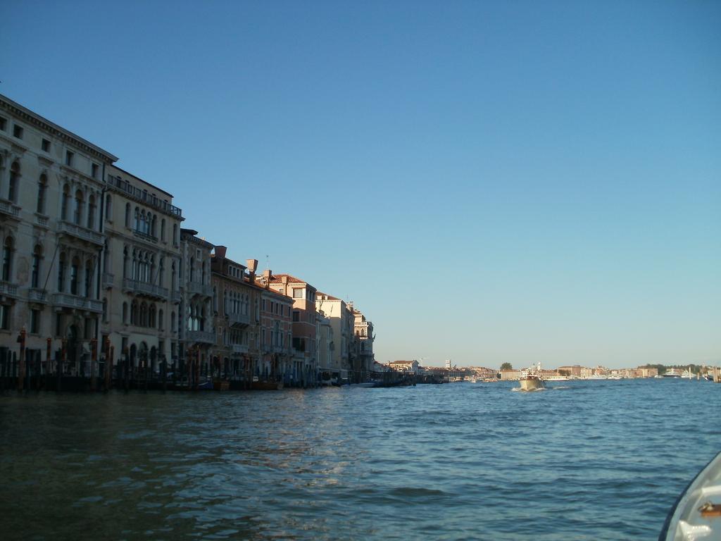 Mimi'S Studios Venice Bilik gambar